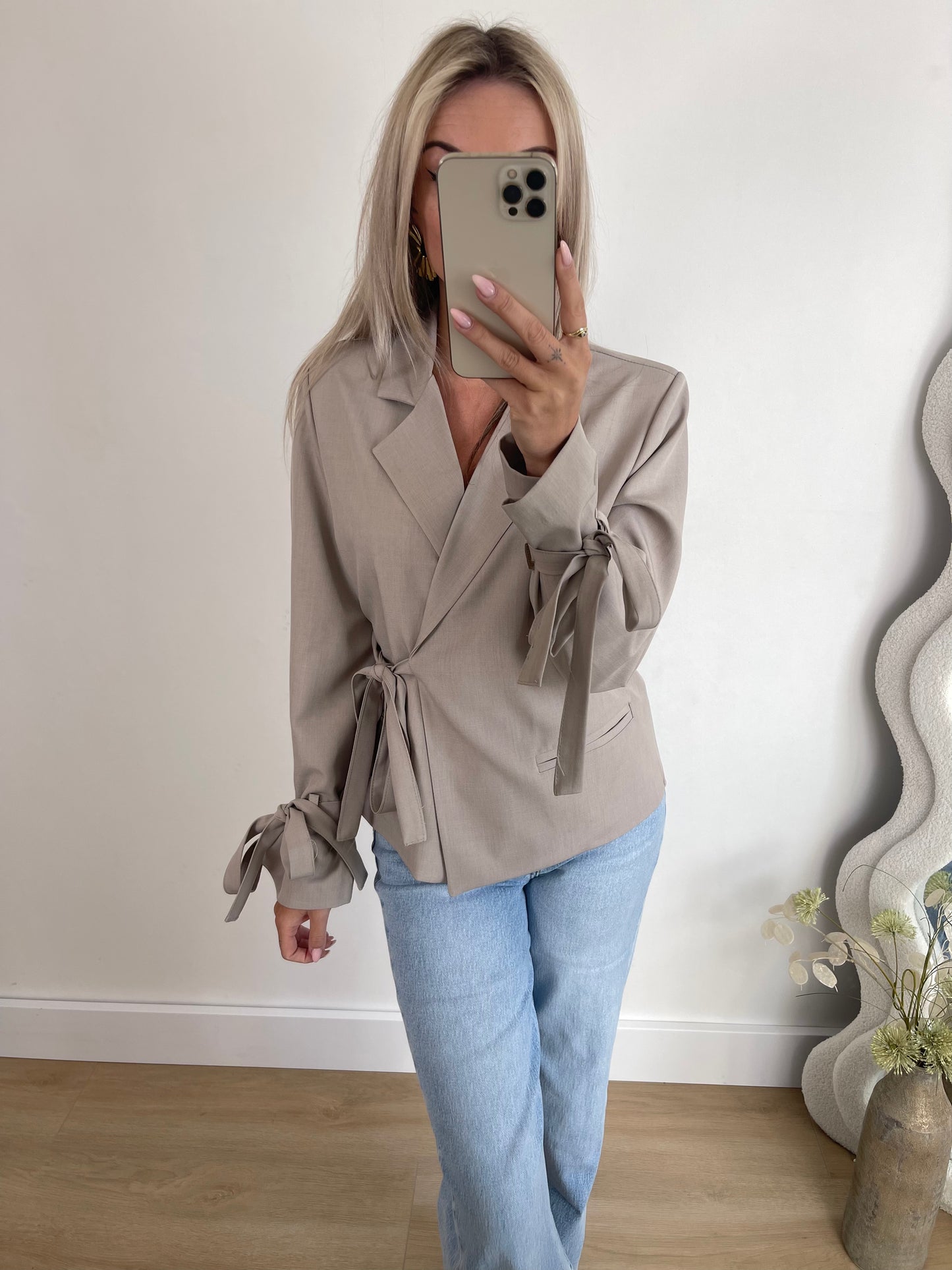 HOLLY STRIK TOP - TAUPE