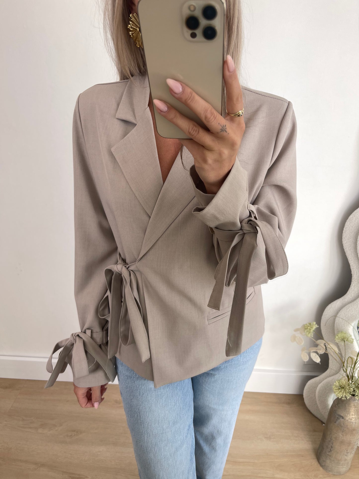 HOLLY STRIK TOP - TAUPE