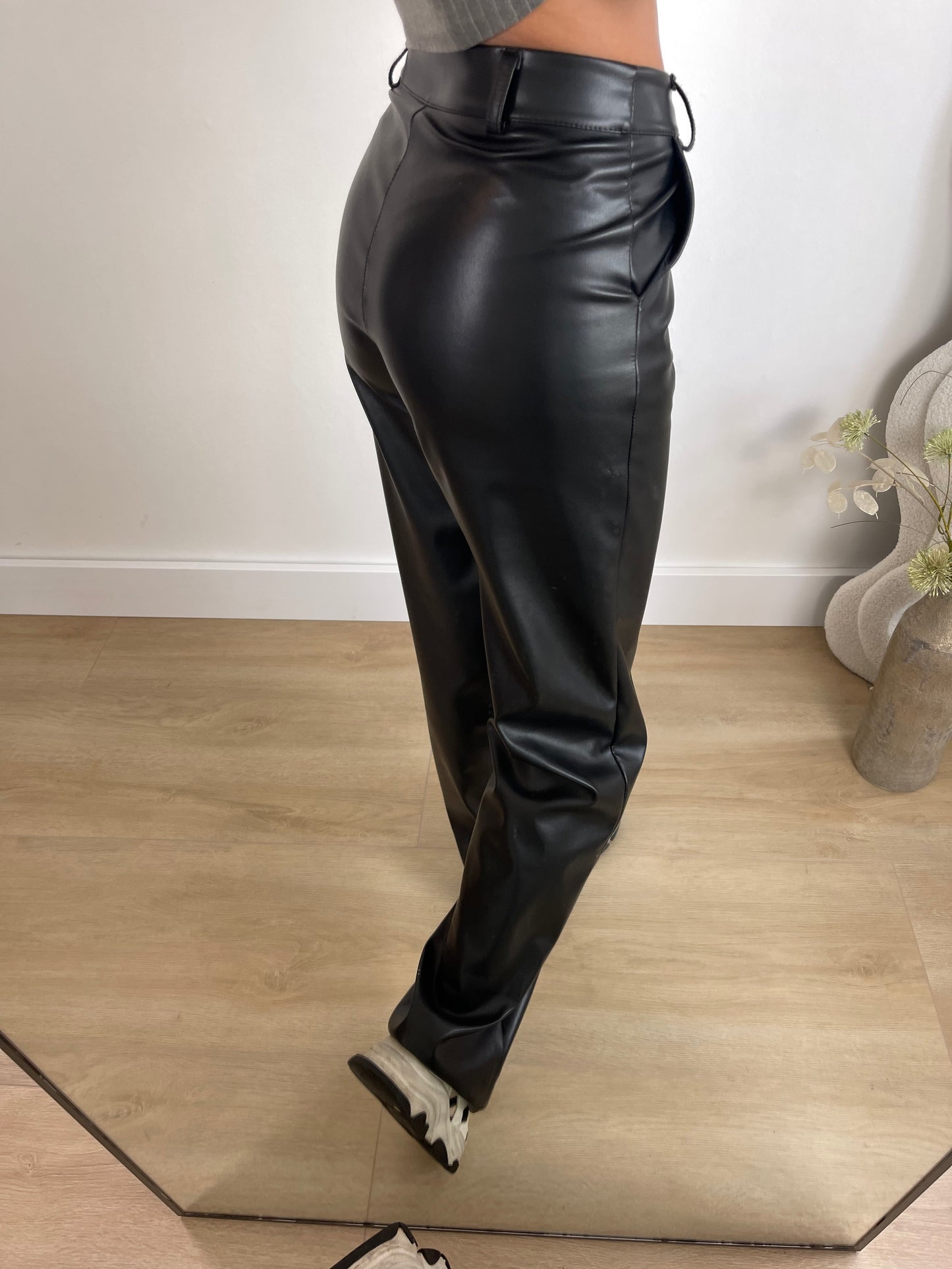 LEATHER LOOK STRAIGHT LEG