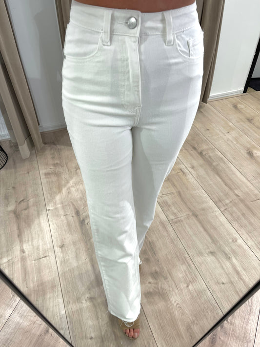 EXTRA LONG WIDE LEG JEANS